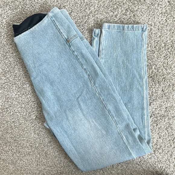 Lysse Light Wash Jegging - Picture 1 of 4